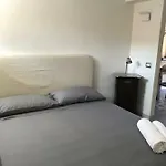 Saraceni 20 Apartment