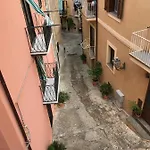 Apartment Saraceni 20 *