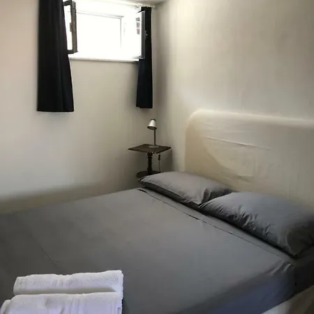 Saraceni 20 Apartmán