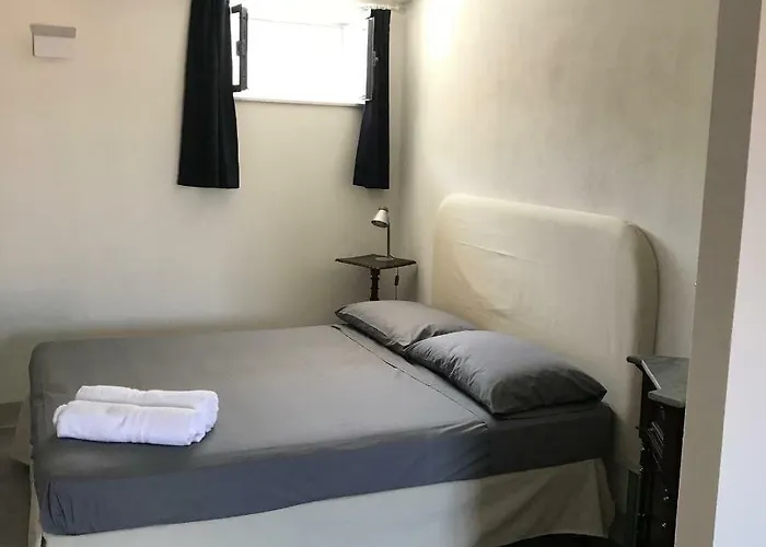 Saraceni 20 アパート チェファル