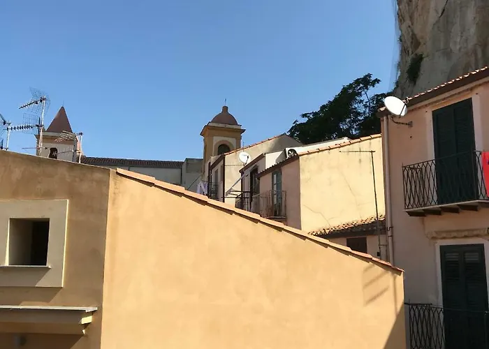 アパート Saraceni 20 *